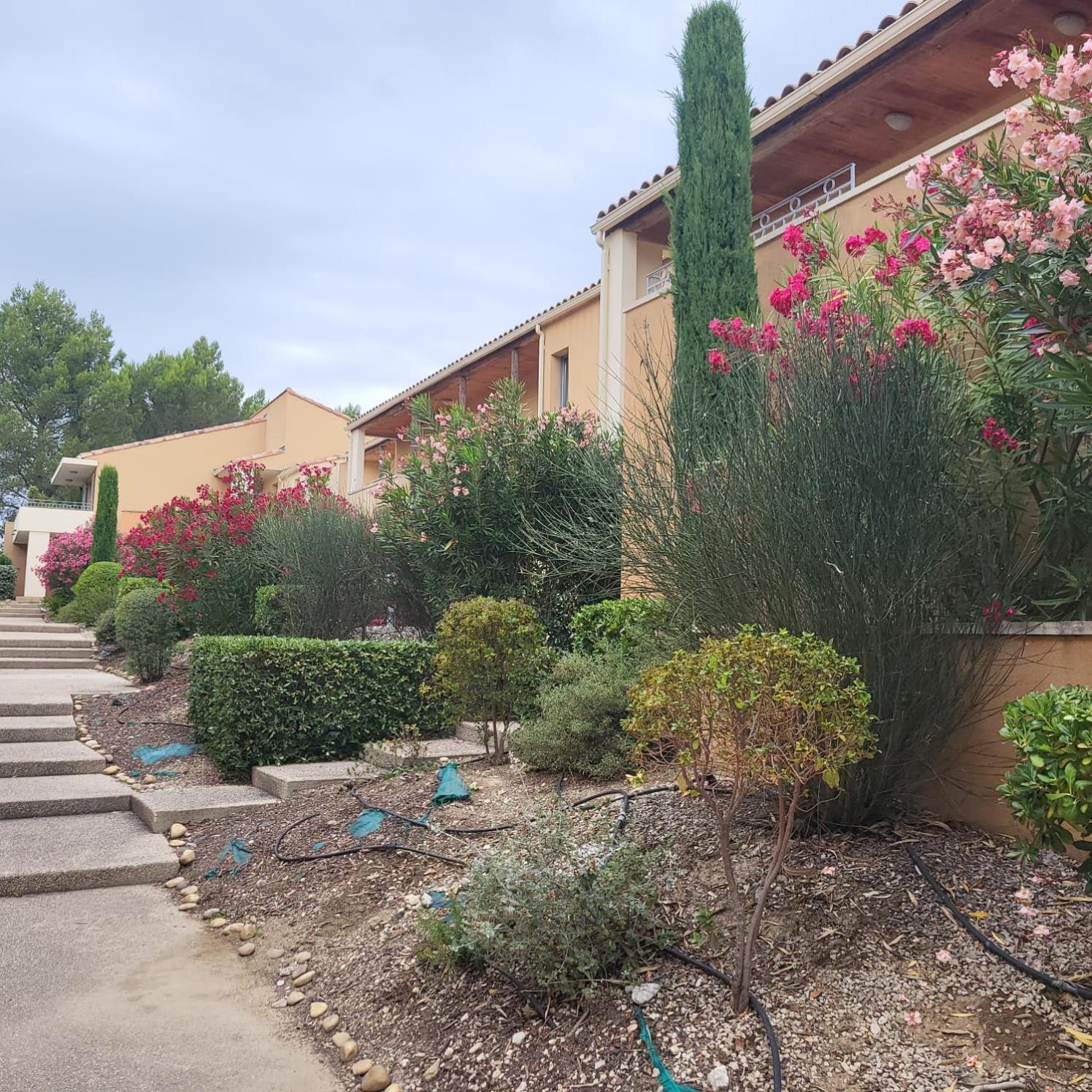 Apartamento La Calade LʼIsle-sur-la-Sorgue Exterior foto